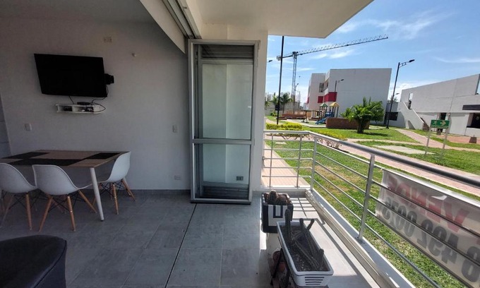 Girardot Apartment | Apartamento Aqualina Orange Primer Piso Vista al BBQ