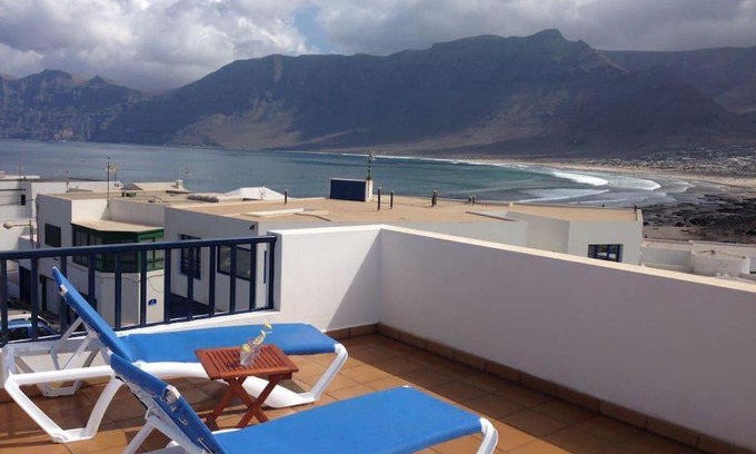 Caleta de Famara Apartment | Apartamento El Coral