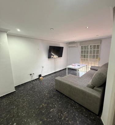 Este-Alcosa-Torreblanca Apartment | Apartamento Familiar