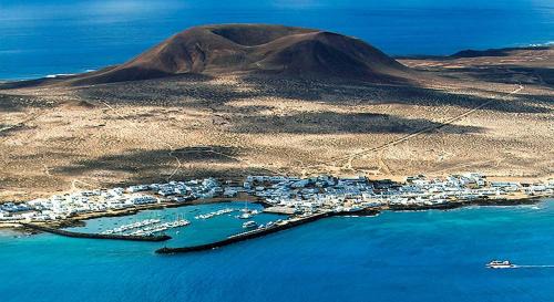 Caleta de Sebo Apartment | Apartamentos Burgao