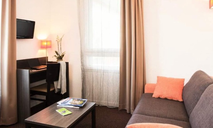 Poitiers Apartment | Aparthotel Adagio Access Poitiers - Studio 4 People