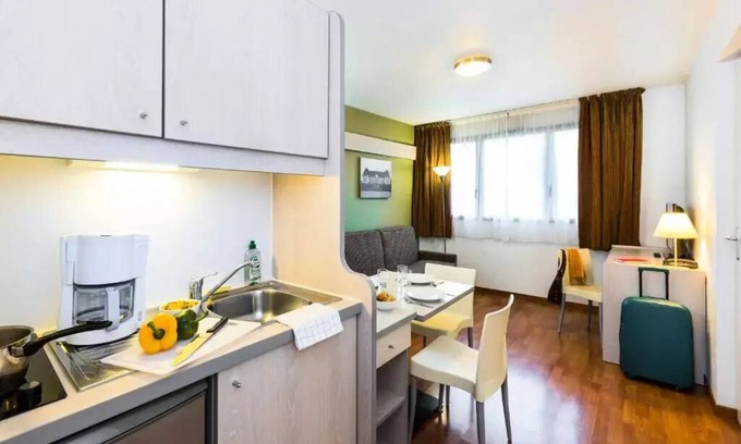 Dinan - Saint-Malo Apartment | Aparthotel Adagio Access Rennes Center - Studio 4 People