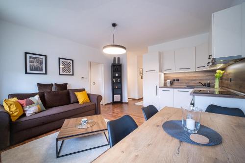 Hluboka nad Vltavou Apartment | Apartmán U řeky