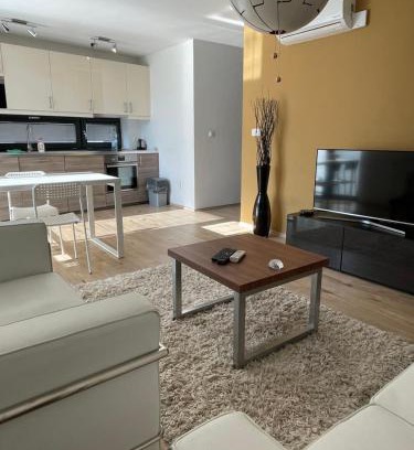 Karlova Ves Apartment | Apartmány Diamant
