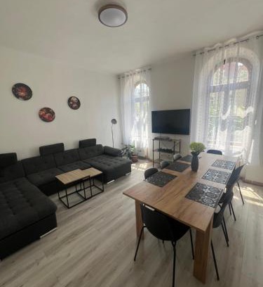 Decin Apartment | Apartmány LISTOPAD 17