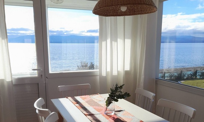 San Carlos de Bariloche Apartment | Apartment in front of the lake 1 km from the center