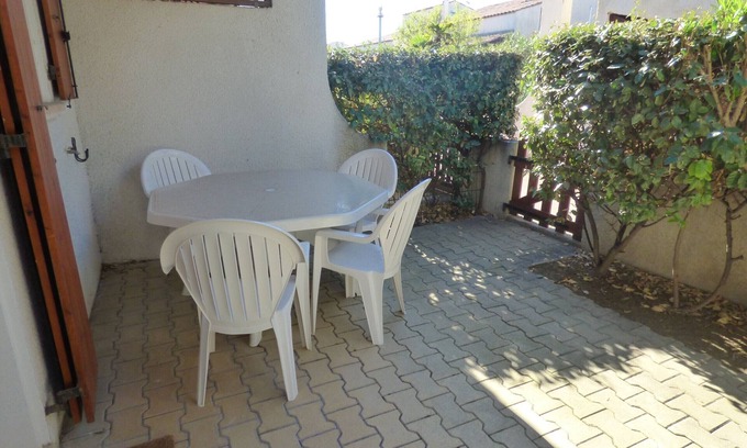 Saintes-Maries-de-la-Mer Apartment | Apartment Saintes-Maries-de-la-Mer, 1 bedroom, 4 persons