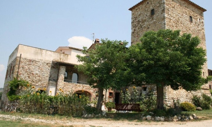 Castiglione della Pescaia House | Apartment with garden in a medieval estate of the 11th century