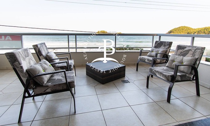 Governador Celso Ramos Apartment | Apartment 3 suites with sea view! Palmas Beach (SC)