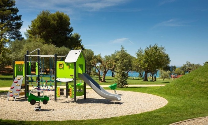 Borik House | Apartment 1, located 200 meters from the sea in character house.