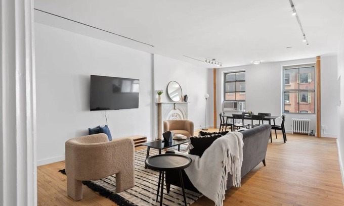 Meatpacking District Apartment | Apartment ∙ 2 bedrooms ∙ 6 guests
