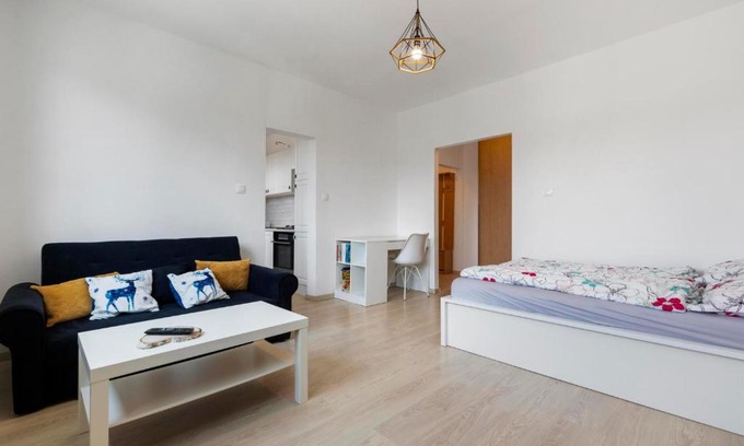 Ruzinov Apartment | Apartment 20 minutes from city center w Netflix, Coffee or Tea & Parking