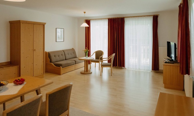 Witzmannsberg Apartment | Apartment-6 im OG-Balcony-Private Bathroom