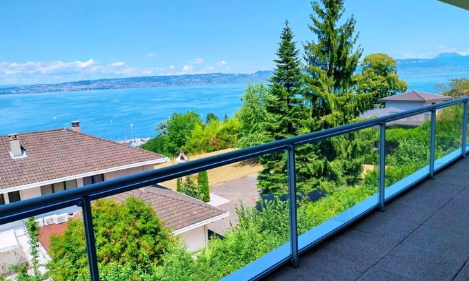 Neuvecelle Apartment | Apartment 6 pax, center/beach, for families