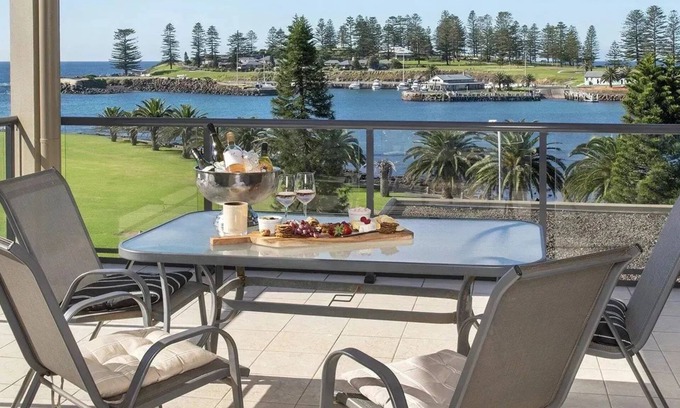 Kiama Apartment | Apartment 602 Sebel Kiama - the most coveted position in Kiamas most exclusive apartment complex!