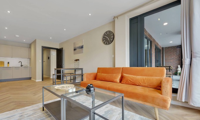 West Ealing Apartment | Apartment 8, 2 Bedroom, 2 Bathroom