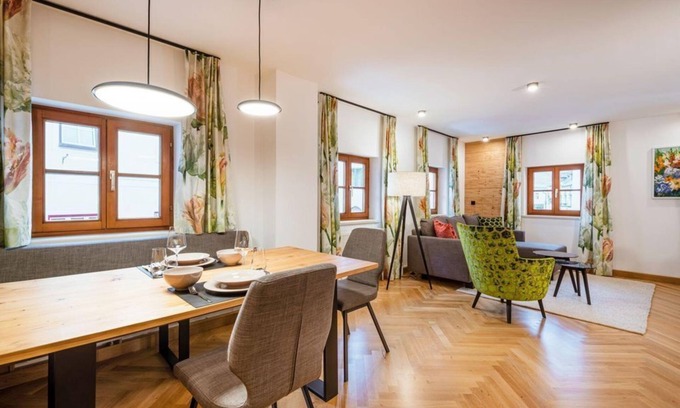 Oeblarn Apartment | Apartment Anna - 1 Schlafzimmer, Bad, Sauna - Thorbäck Gut - Apartments im Schlosserhaus