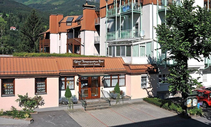 Bad Hofgastein Apartment | Apartment / apartment, shower, toilet, south - Sonnhof-Christianhof, apartment