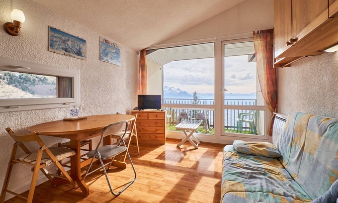 Saint-Honore Apartment | Apartment 'Appartement Avec Balcon St Honore'