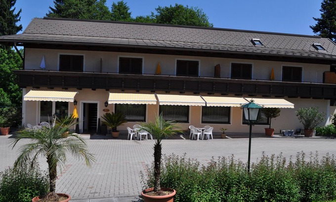 Augsdorf Apartment | Apartment Wörthersee 6/8 Persons (65 m²), 3 bedrooms, spacious balcony.