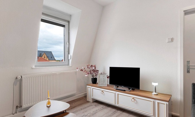 Feudenheim Apartment | Apartment 'Az-Living Feudenheim Mediterran' with Shared Garden and Wi-Fi