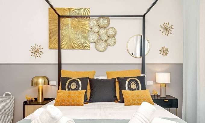 Pisa Apartment | Apartment 'Bau - Luxury BnB - SleepWithMe' with Balcony, Wi-Fi and Air Conditioning
