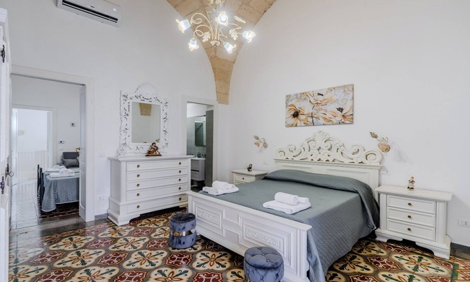 Giurdignano Apartment | Apartment 'Bilocale' with Private Terrace and Air Conditioning