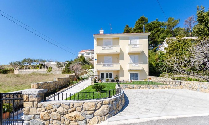 Rab Apartment | Apartment BRANKA