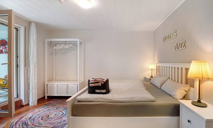 Bad Urach Apartment | Apartment 'Burgblick' with Shared Garden and Wi-Fi