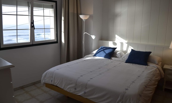 Punta del Hidalgo Apartment | Apartment by the sea with a spectacular view