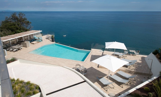 Albisola Superiore House | Apartment Capo Torre Resort & Breakfast
