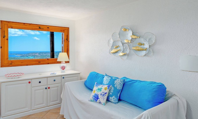 Cugnana Verde Apartment | Apartment 'Casa Ioana' with Private Terrace, Balcony and Air Conditioning