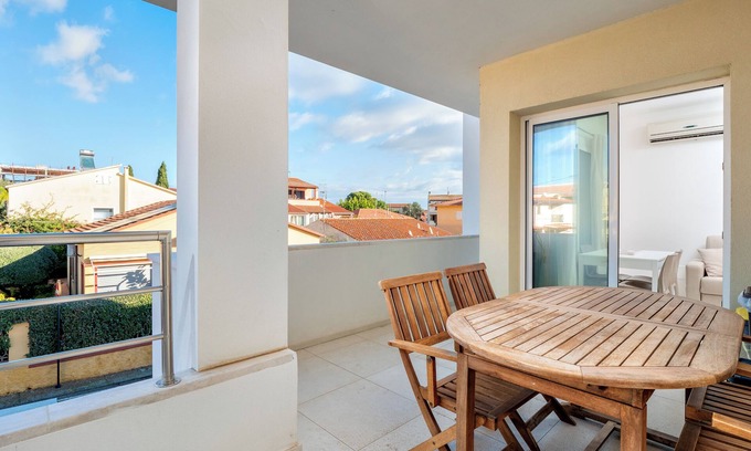Golfo Aranci Apartment | Apartment "Cormorani - 13" Near the Beach with A/C & Terrace