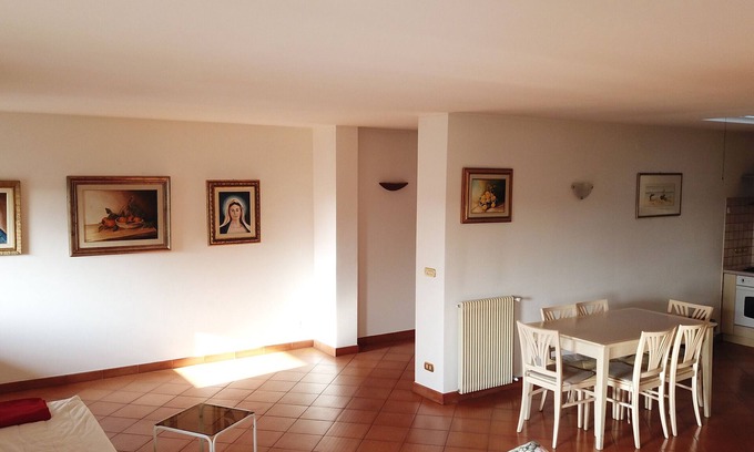Sedegliano Apartment | Apartment 'Corte degli Artisti' with Open Terrace, Garden and Wi-Fi