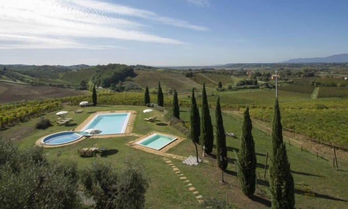 Stabbia Apartment | Apartment Corte in Poggio - Papavero in Cerreto Guidi - 4 persons, 1 bedrooms