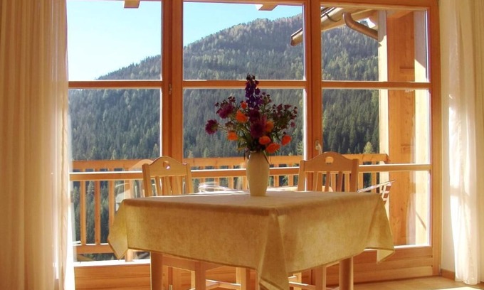 Badia Apartment | Apartment Devertimënt for 7 people - San Cassiano