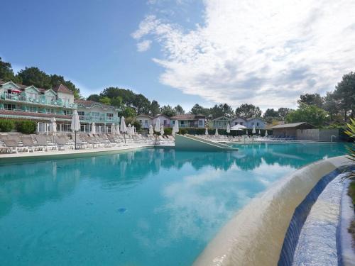 Lacanau-Ocean Apartment | Apartment Domaine Golf Resort by Interhome