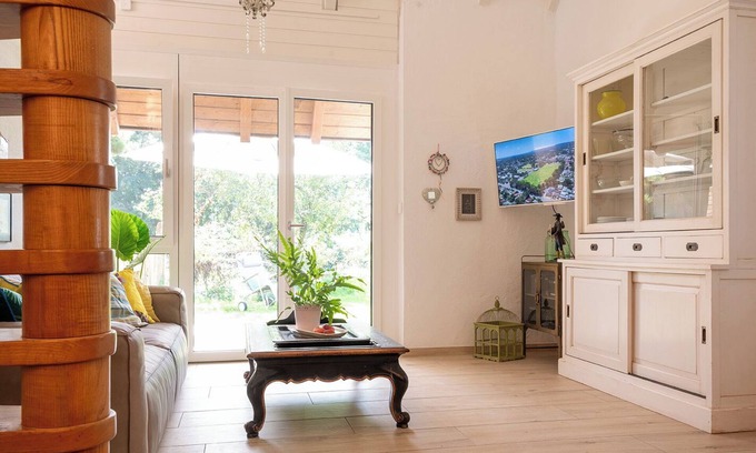 Stadelhofen Apartment | Apartment 'Ferienwohnung Sunshine Forest' with Private Terrace, Private Garden and Wi-Fi