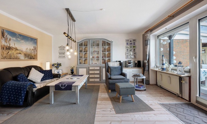 Lensahn Apartment | Apartment 'Ferienwohnung Heimathafen' with Private Terrace and Wi-Fi
