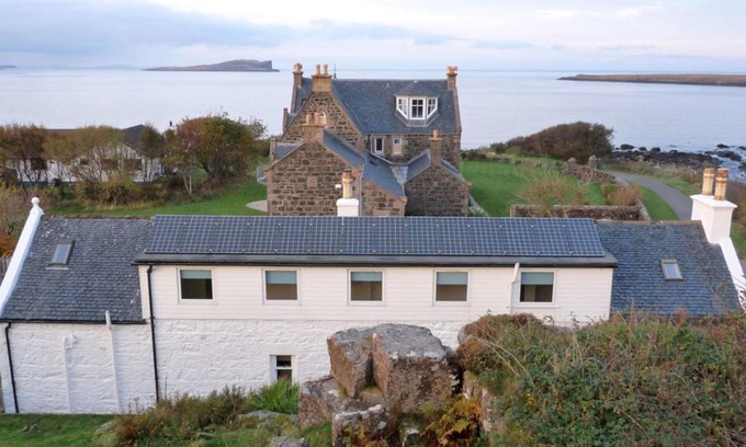 Staffin Apartment | Apartment Flat 2 Keeper's Cottage by Interhome