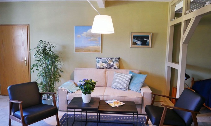 Lohme Apartment | Apartment for max. 6 people, large garden, Wi-Fi and parking for free