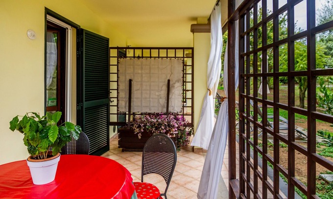 Grosseto Apartment | Apartment 'Forasacco Rosso' with Private Terrace, Wi-Fi and Air Conditioning