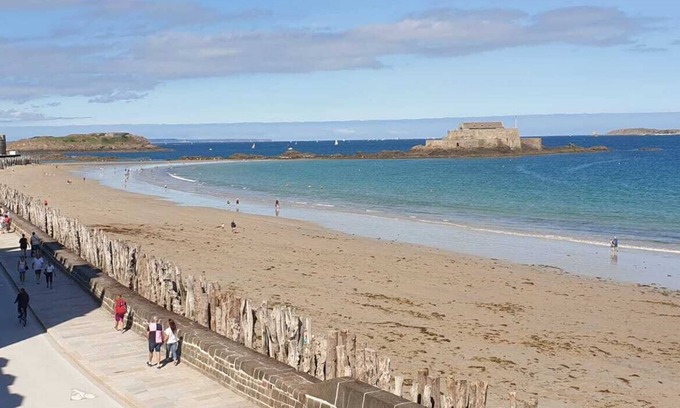 Courtoisville-Sillon-Moka Apartment | apartment full sea view and all the comforts