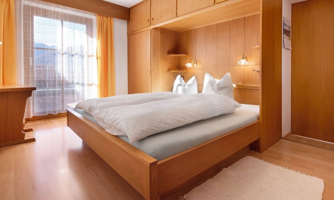 Burgusio Apartment | Apartment 'Haus Peer B3' with Mountain View, Private Terrace and Wi-Fi