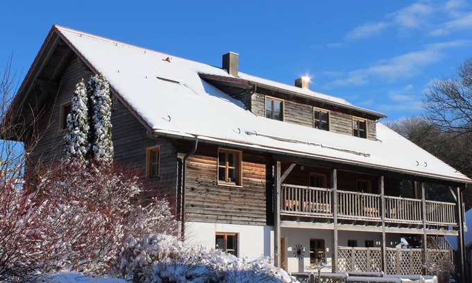 Weissenstein Apartment | Apartment Herzblatt in an idyllic country house in the Swabian Jura