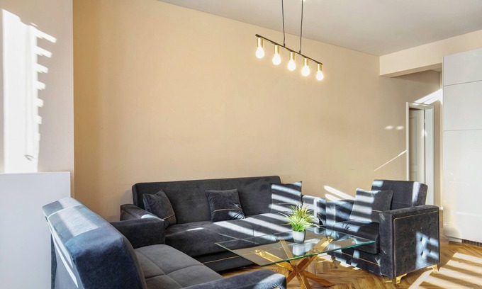 Panketal Apartment | Apartment "Hotel zur Panke 1" with Private Terrace & Wi-Fi