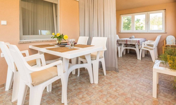 Vir Apartment | Apartment ideal for 2-4 persons | in quiet area