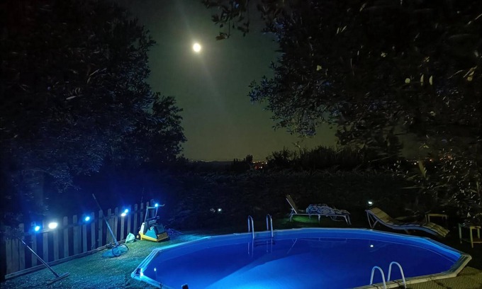 Tigliano Apartment | Apartment 'Il Glicine' with Shared Pool, Wi-Fi and Air Conditioning