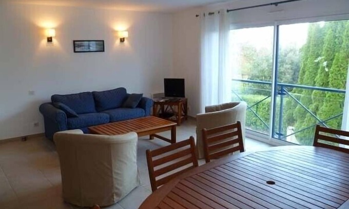 Fouesnant Apartment | Apartment in Beg Meil-Fouesnant - 80m from the beach - Sea view