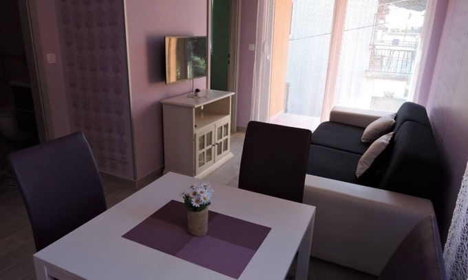 Biograd na Moru Apartment | Apartment in Biograd na Moru with Balcony, Air condition, WIFI (4269-3)